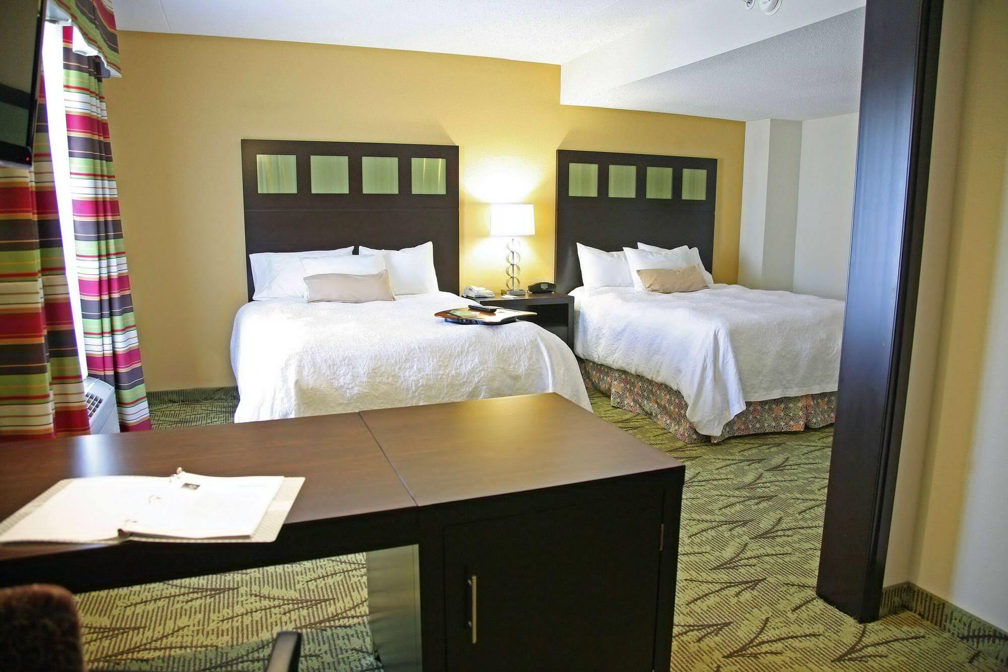 Hampton Inn & Suites Tulsa-Woodland Hills Экстерьер фото