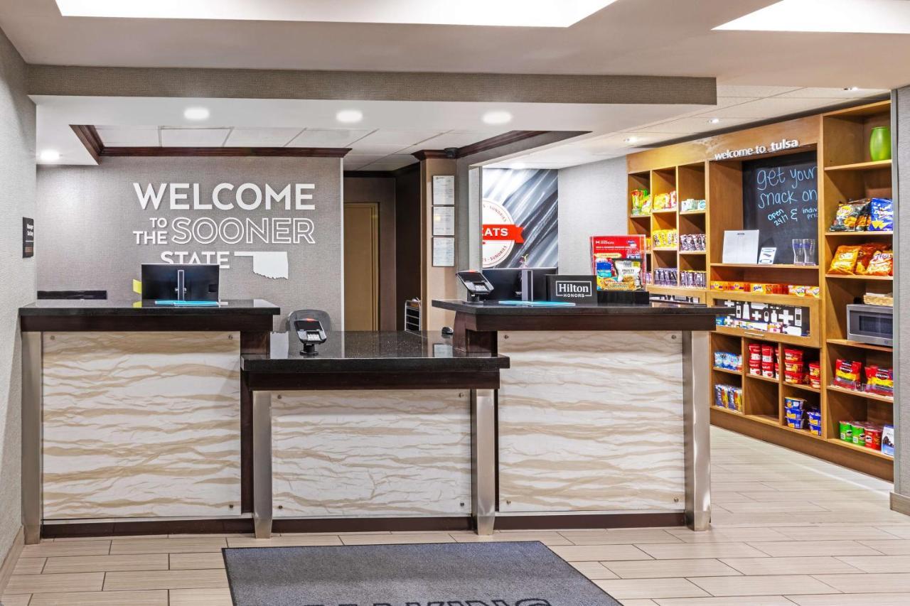 Hampton Inn & Suites Tulsa-Woodland Hills Экстерьер фото