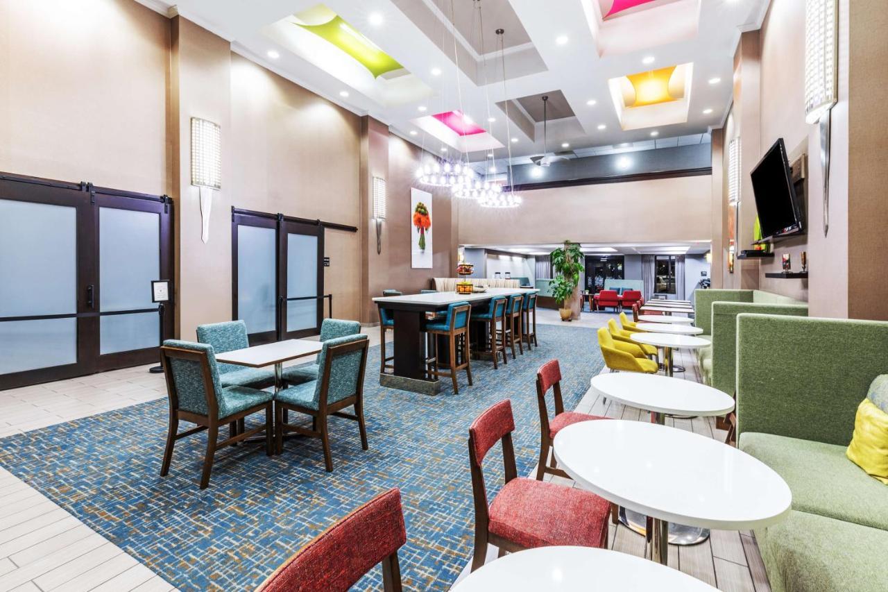 Hampton Inn & Suites Tulsa-Woodland Hills Экстерьер фото