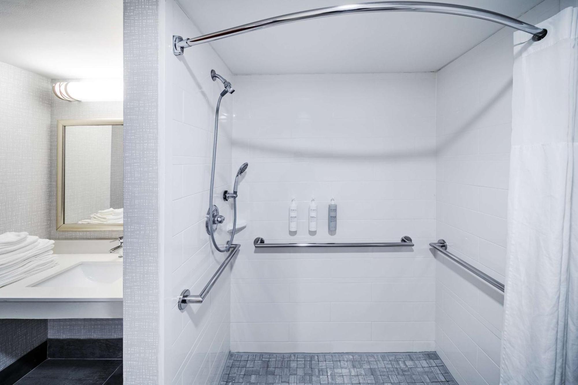 Hampton Inn & Suites Tulsa-Woodland Hills Экстерьер фото