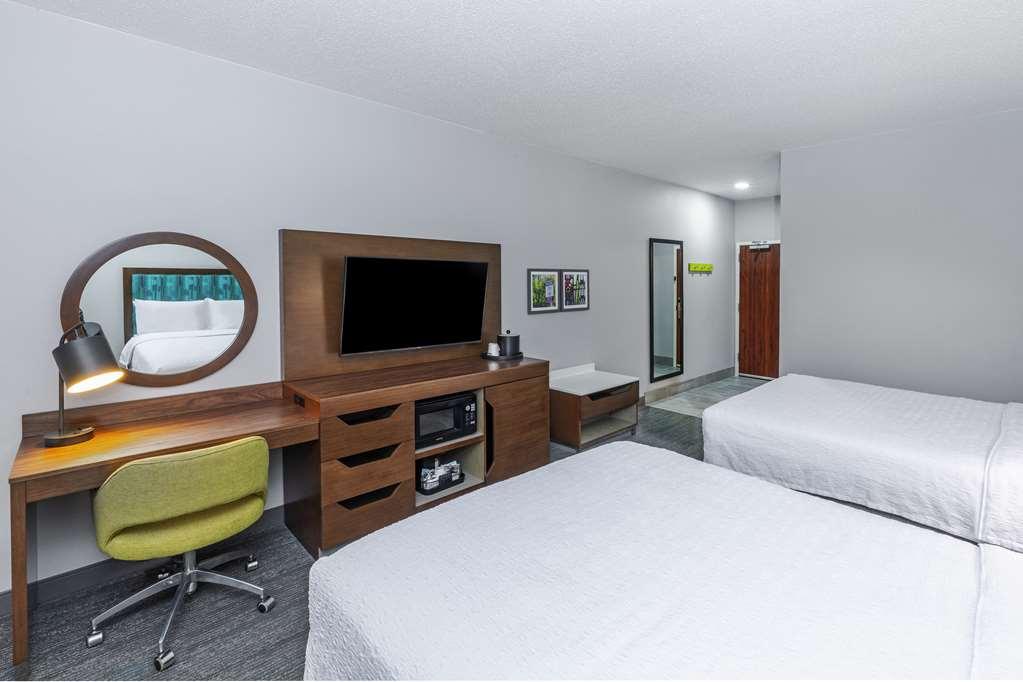 Hampton Inn & Suites Tulsa-Woodland Hills Номер фото