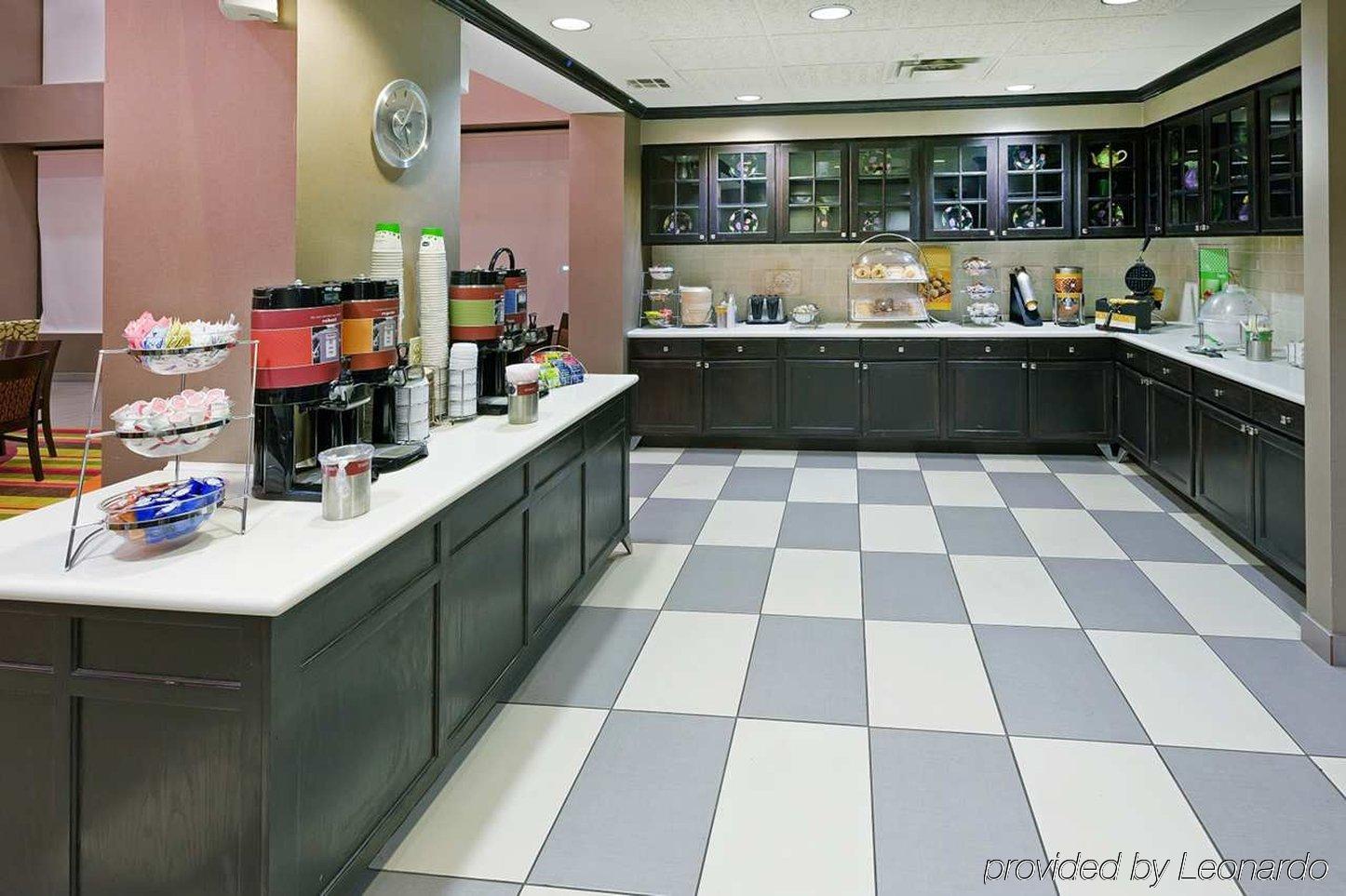 Hampton Inn & Suites Tulsa-Woodland Hills Ресторан фото